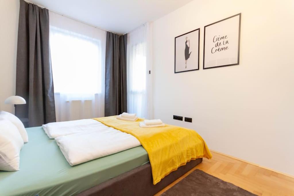 Apartmán Gozsdu White Raven 3 - Terrace And Free Underground Parking Budapešť Exteriér fotografie