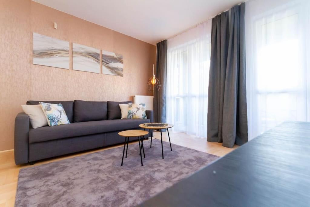 Apartmán Gozsdu White Raven 3 - Terrace And Free Underground Parking Budapešť Exteriér fotografie
