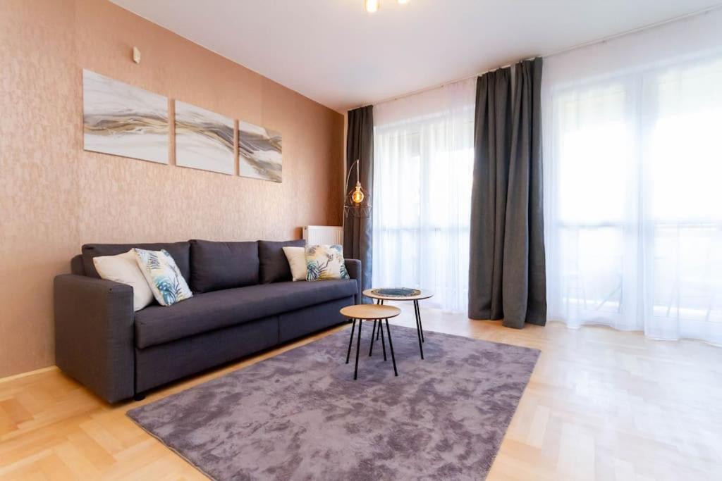 Apartmán Gozsdu White Raven 3 - Terrace And Free Underground Parking Budapešť Exteriér fotografie